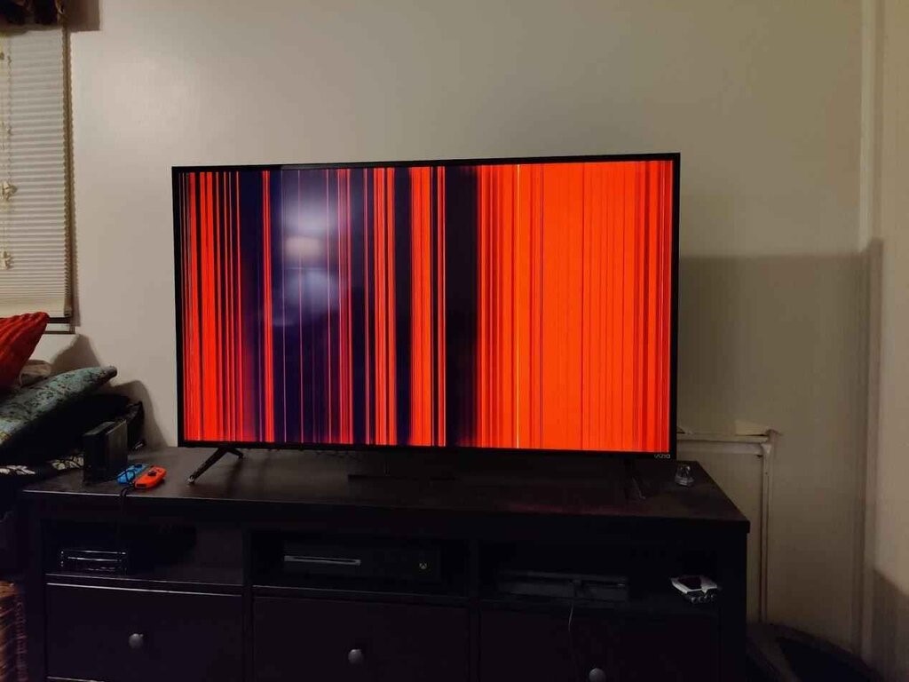 قرمزی صفحه تلویزیون